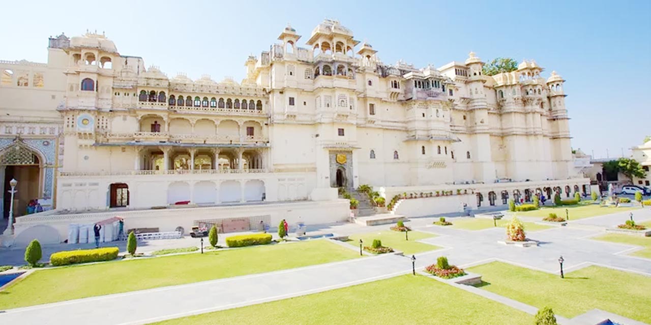 City Palace Government Museum Udaipur (Entry Fee, Timings, History, Images, Location & Entry ticket cost price) - Udaipur Tourism 2022