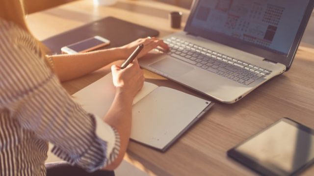 What Are The Advantages And Disadvantages Of Online Learning? - eLearning Industry