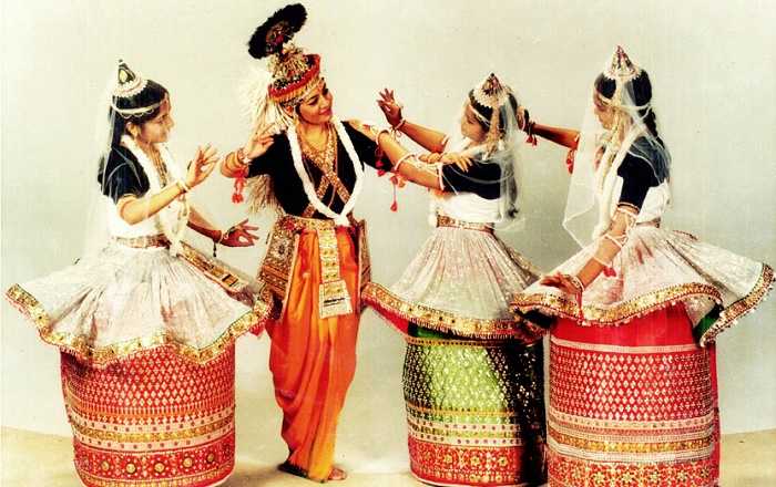 Top 10 most popular Dance forms in India from different states | by  Priyam9594@gmail.com | Medium