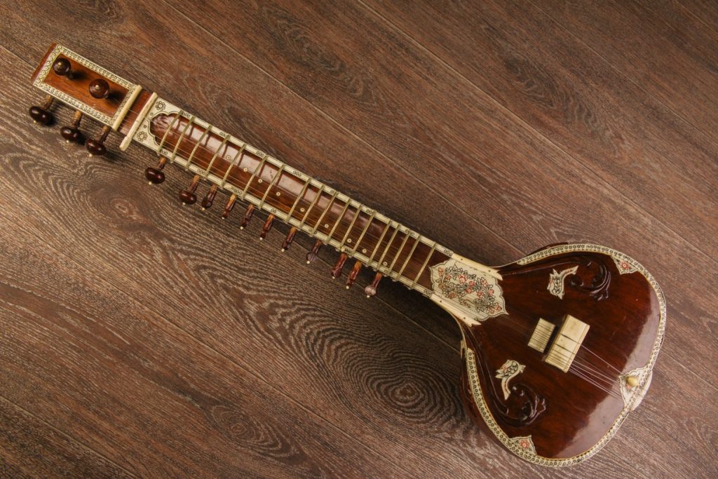 indian-musical-instrument-sitar-1536×1025-1